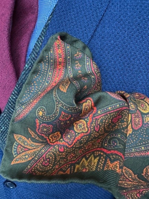 ascot-einstecktuch-silk-double-printed-paisley-olive-gold-33-x-33-cm image 1