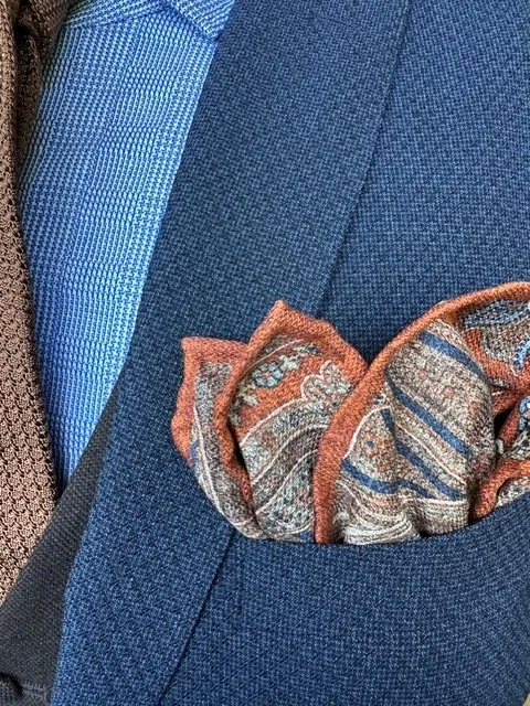 ascot-einstecktuch-100-seide-paisley-orange-cream-blue-doppelseitig image 1