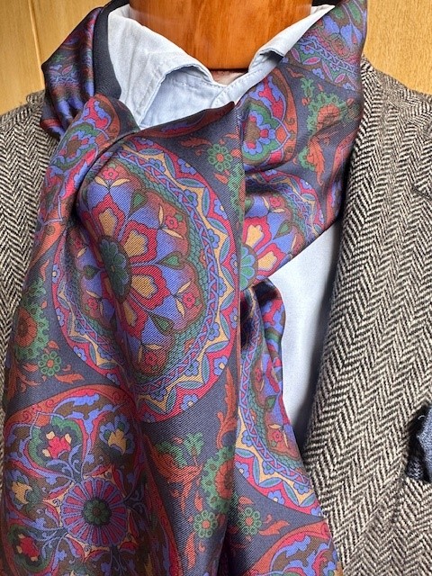 ascot-schal-seide-wolle-multicolor-navy-wendeschal image 1