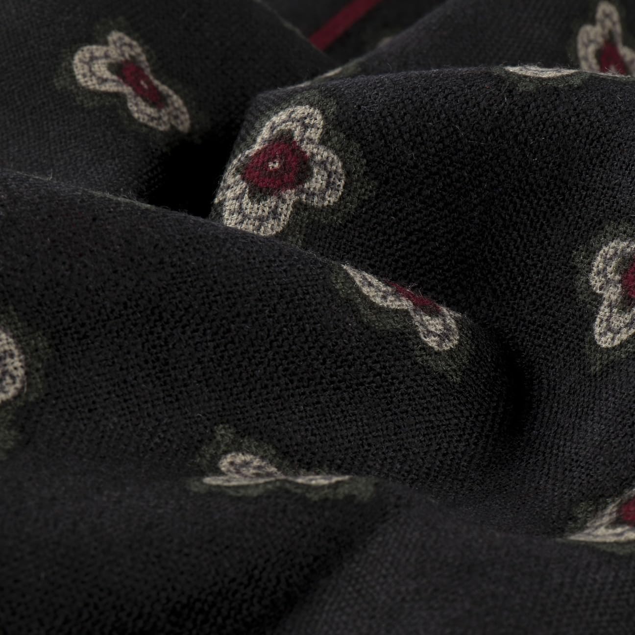 stetson-ellingham-wollschal-mit-blumenmuster image 3