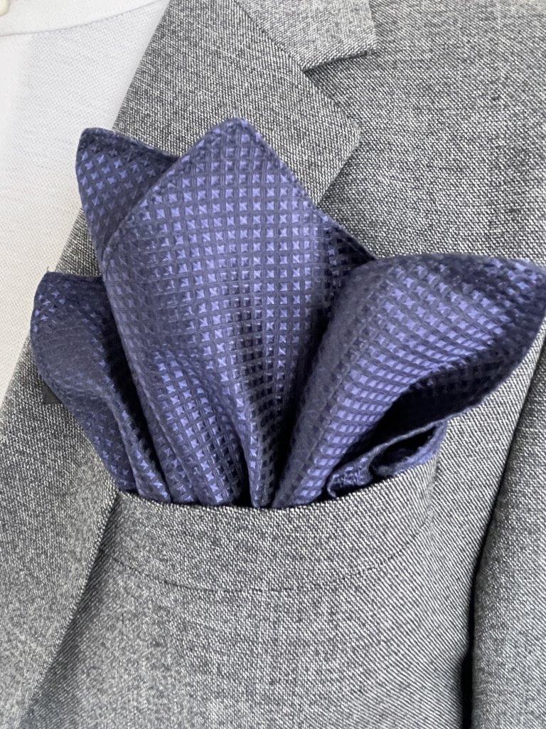 hemley-ziertuch-seide-kleingemustert-mittelblau-einstecktuch-30-x-30-cm image 1