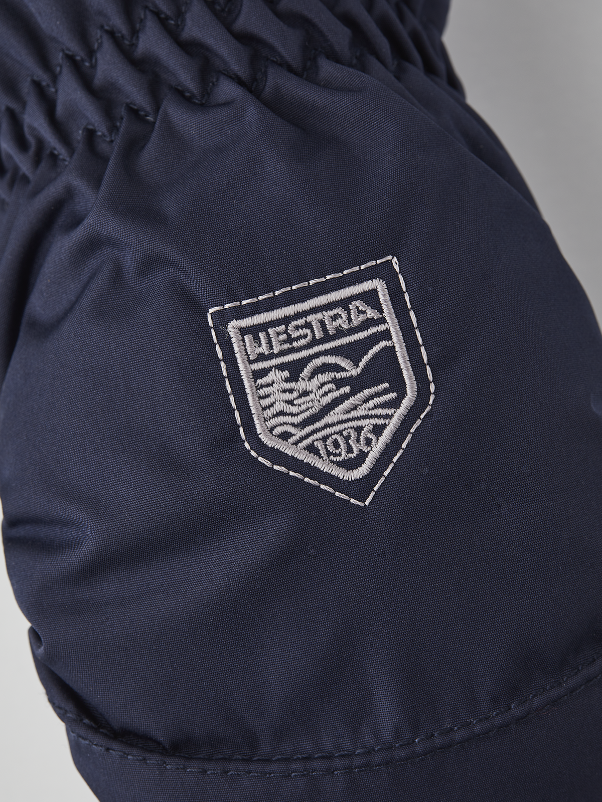 hestra-my-first-hestra-kinder-f-ustling-mit-primaloft-gold image 3