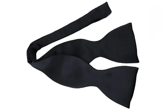 ascot-schleife-uni-satin-schwarz-zum-selberbinden-halsweite-37 image 1