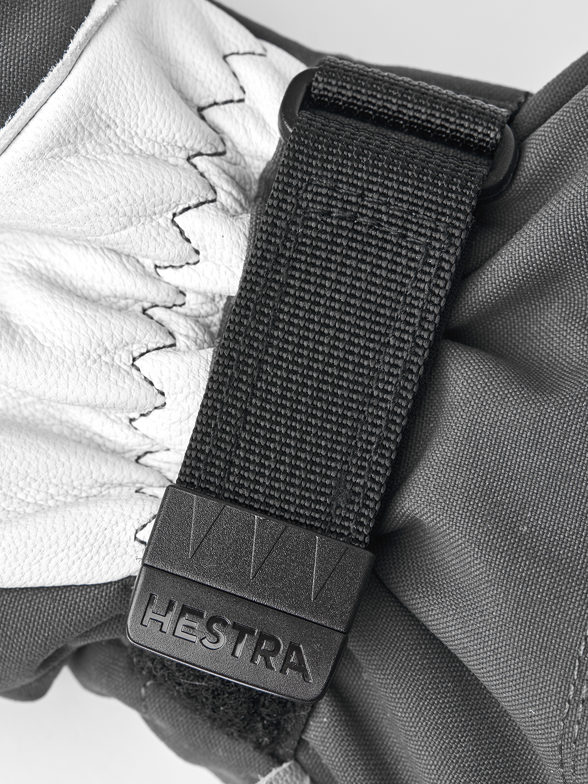 hestra-army-leather-heli-ski-f-ustling-30571-350-ziegenleder-extreme-w-rme image 2