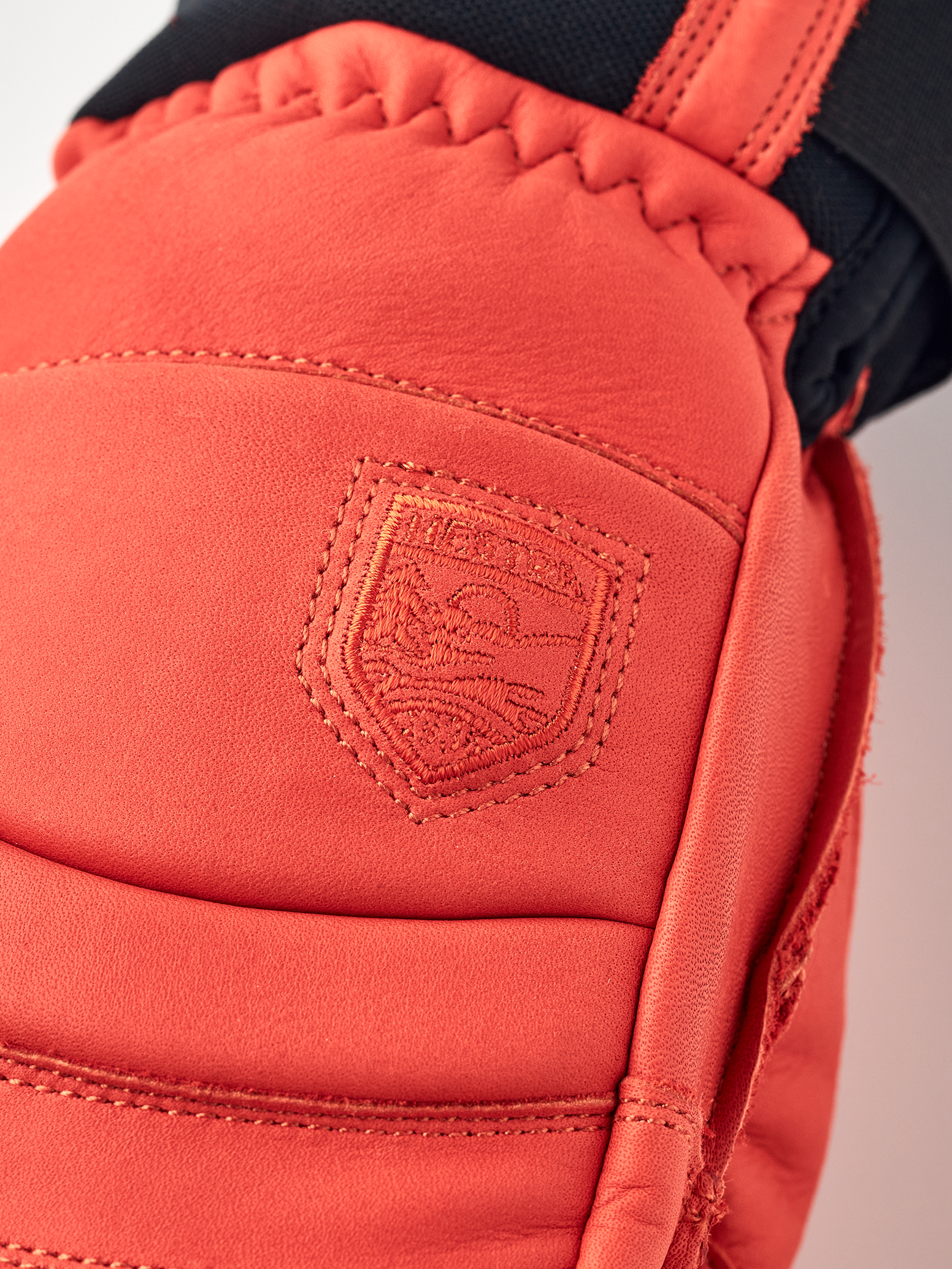 hestra-fall-line-mitt-fausthandschuh-neoprenb-ndchen image 4