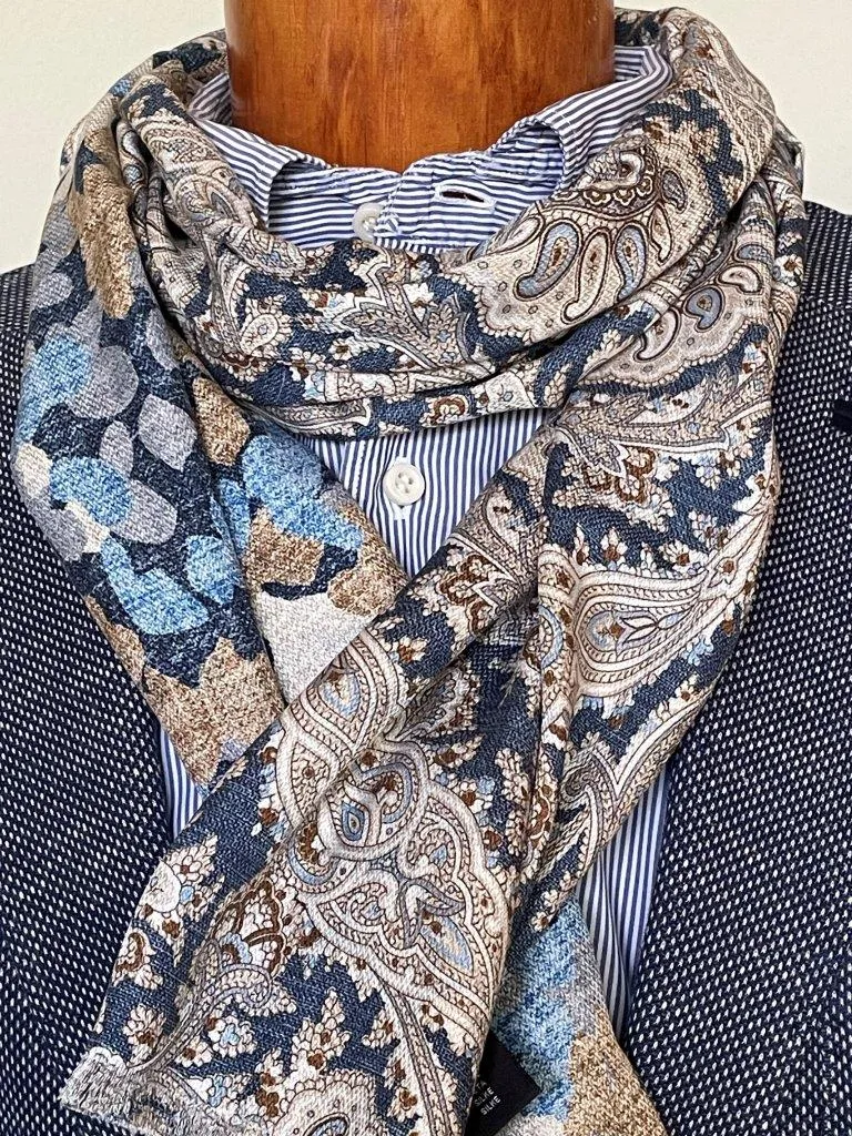 hemley-wendeschal-seide-paisley-blumen-blau-sand-30x180-cm image 1