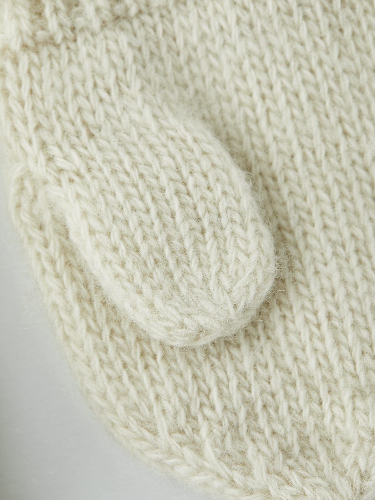 hestra-pancho-baby-f-ustling-woll-cashmere-liner-60541-020 image 2