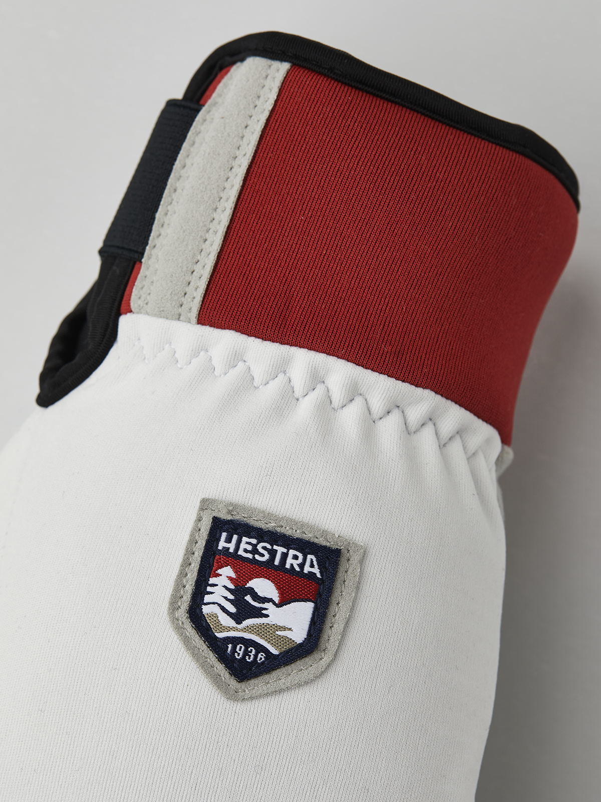 hestra-wool-terry-windbreaker-split-mitt-37462-020-3-finger-langlauf image 5