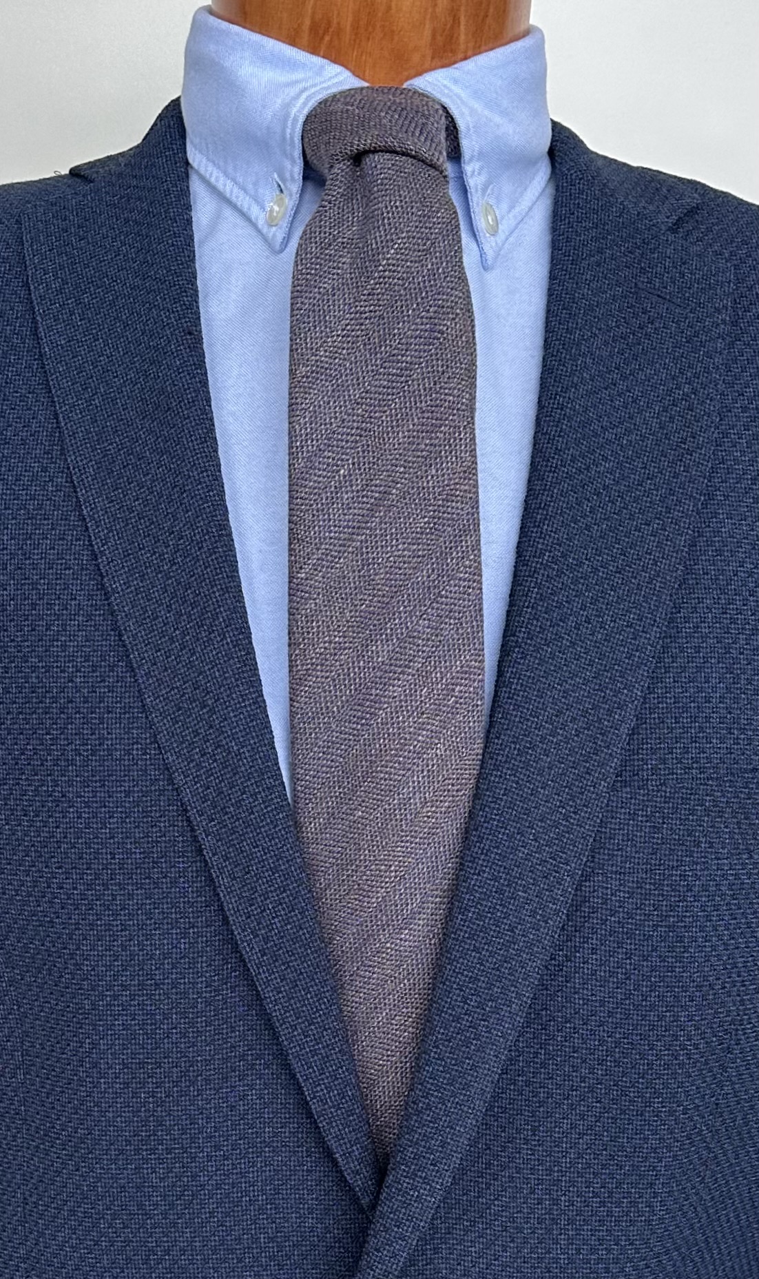 ascot-wollkrawatte-ocker-blau-70-wolle-30-seide-7-5-cm image 1