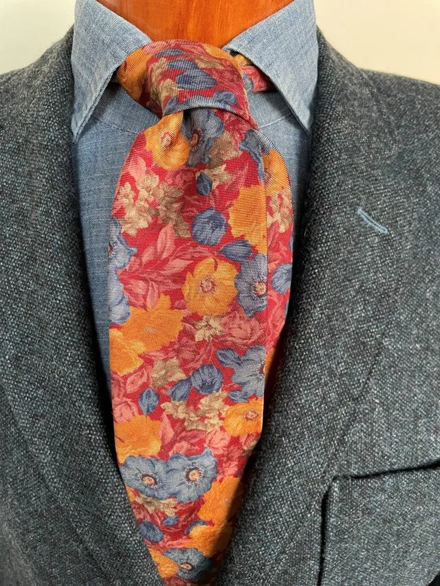 hemley-krawatte-seide-blumen-rot-gold-blau-7-5-cm-x-145-cm image 1