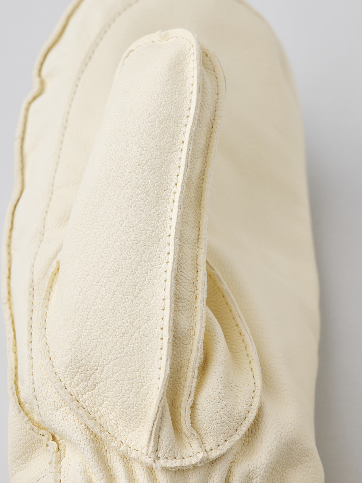 hestra-wakayama-mitt-unisex-skif-ustling-aus-rindsleder image 3