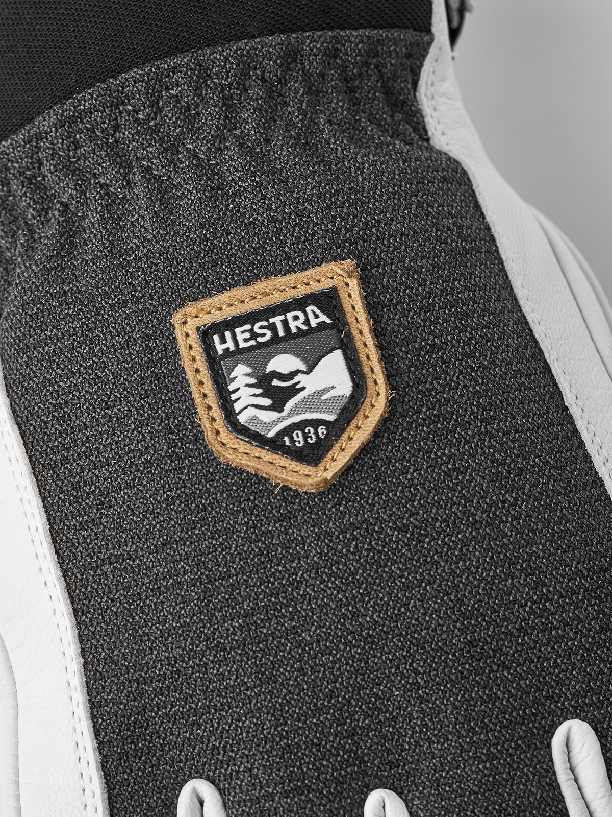 hestra-army-leather-patrol-warmer-5-finger-handschuh-softshell image 3