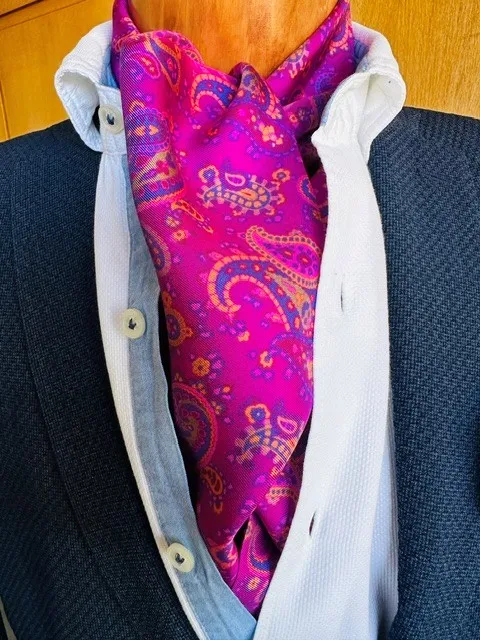 ascot-krawattenschal-paisley-fuchsia-blue-seide-16-x-138-cm image 1