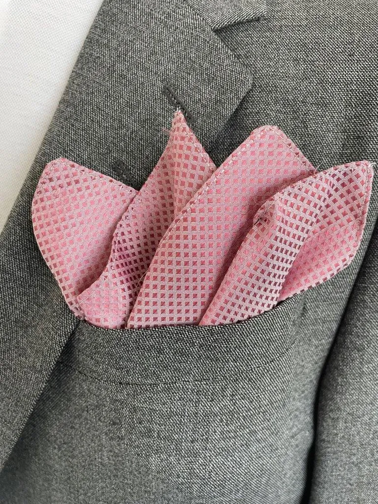 hemley-ziertuch-seide-kleingemustert-rosa image 1